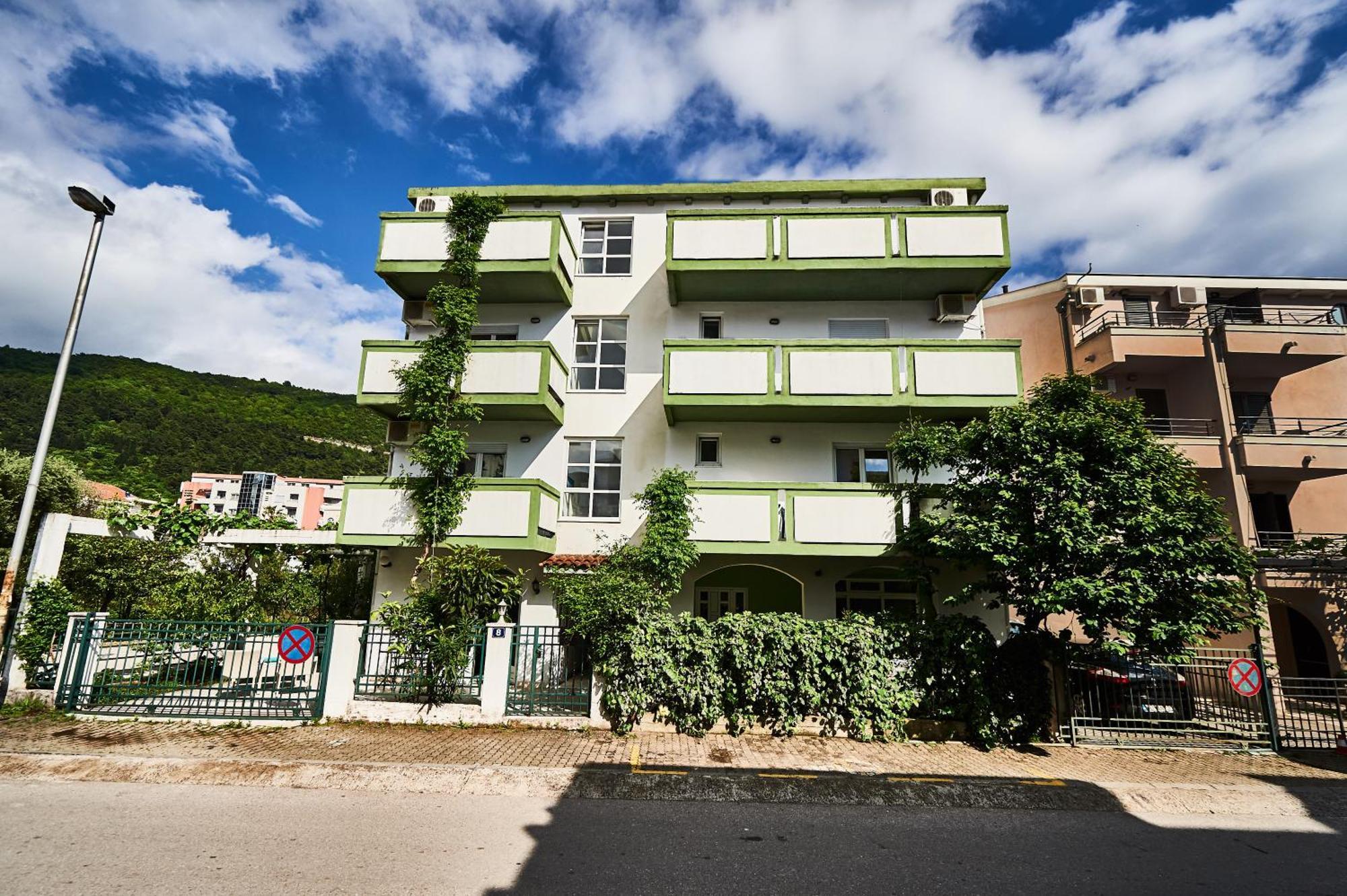 Family Apartments Mont ブドヴァ エクステリア 写真