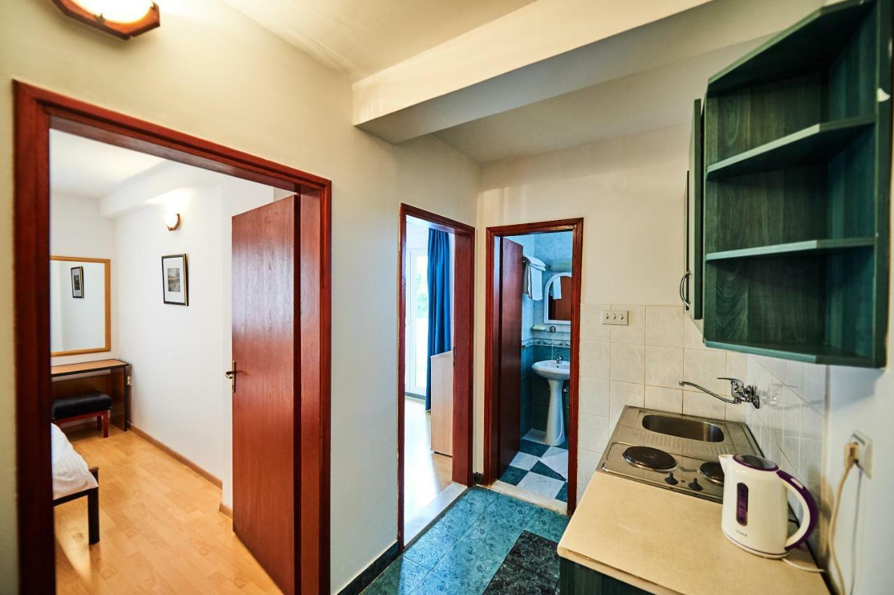 Family Apartments Mont ブドヴァ エクステリア 写真